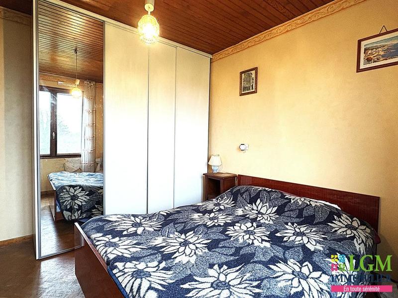 Maison - 210 m² - 9 pièces