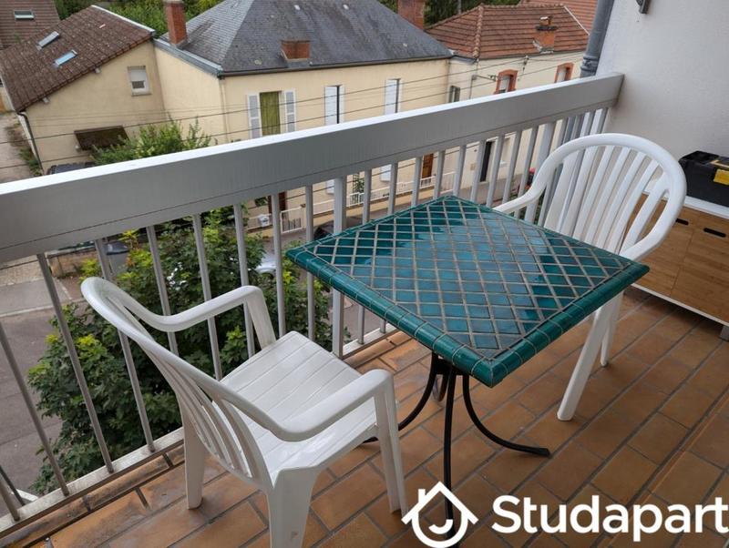 Chambre - 13 m² - 1 pièce