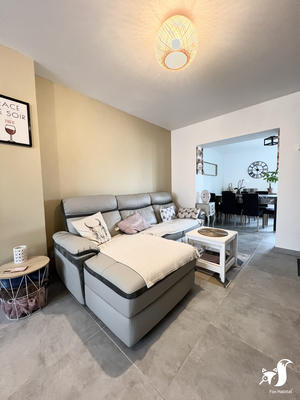 Maison - 95 m² - 5 pièces