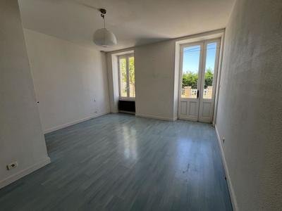 Maison traditionnelle - 145 m² - 4 pièces