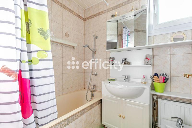 Pavillon - 117 m² - 6 pièces