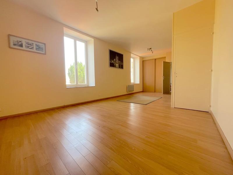 Maison - 265 m² - 12 pièces