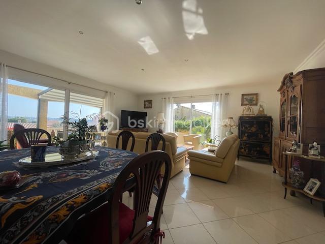 Maison - 156 m² - 6 pièces