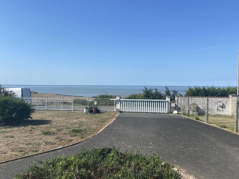 Maison traditionnelle - 142 m² - 5 pièces