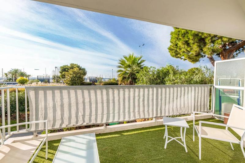 Studio - 24 m² - 1 pièce