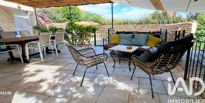 Maison - 195 m² - 7 pièces