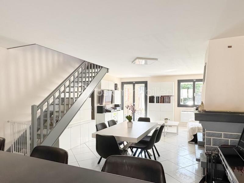 Maison - 100 m² - 6 pièces