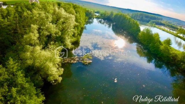 Terrain de loisirs - 24 437 m²