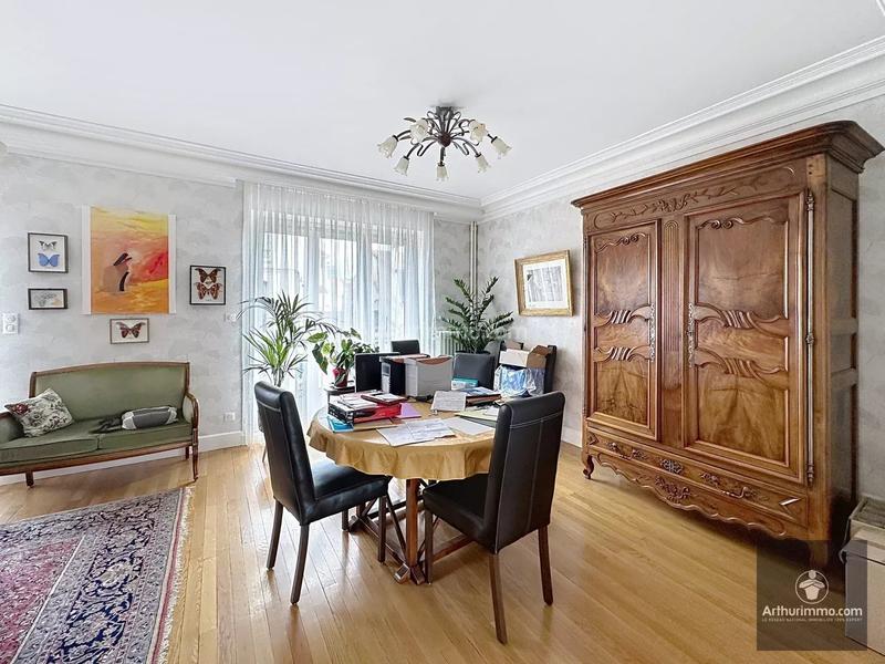 Appartement - 153 m² - 5 pièces