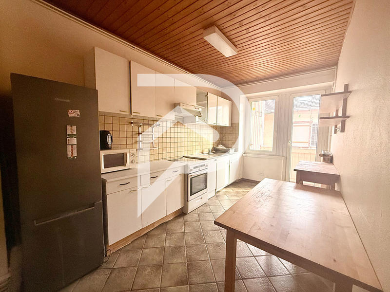 Appartement - 80 m² - 4 pièces