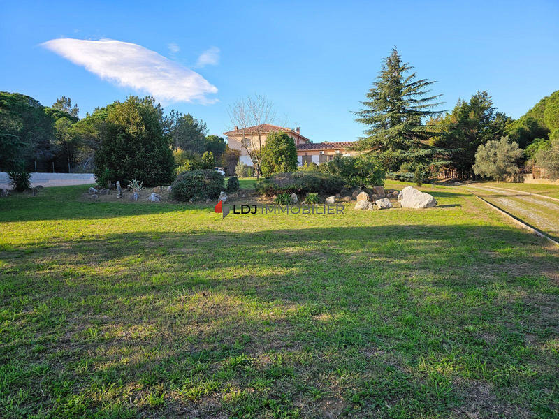 Château - 481 m² - 10 pièces