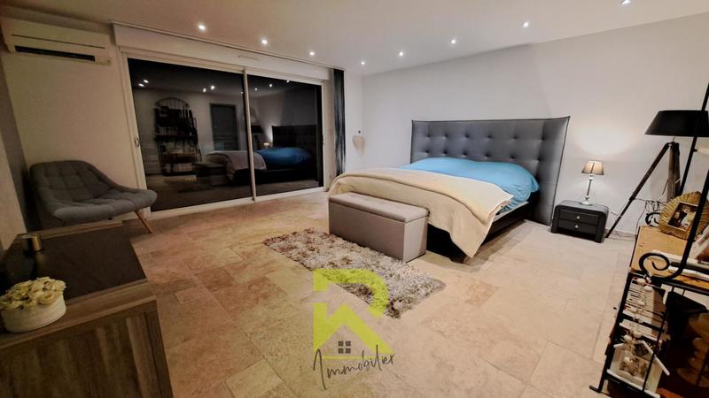 Villa - 170 m² - 5 pièces