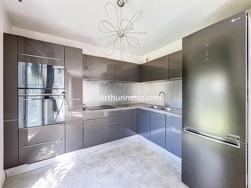 Appartement - 80 m² - 4 pièces