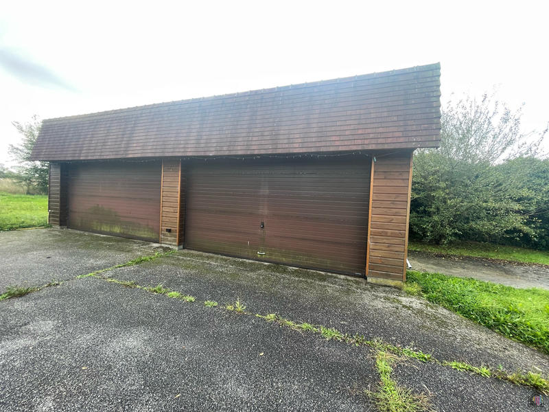 Maison - 178 m² - 8 pièces