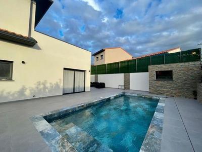 Maison - 120 m² - 4 pièces