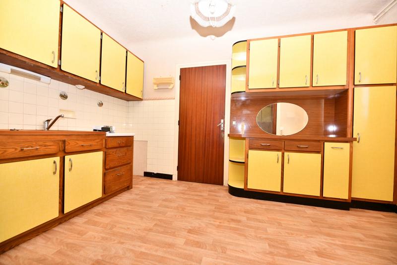 Maison - 127 m² - 9 pièces