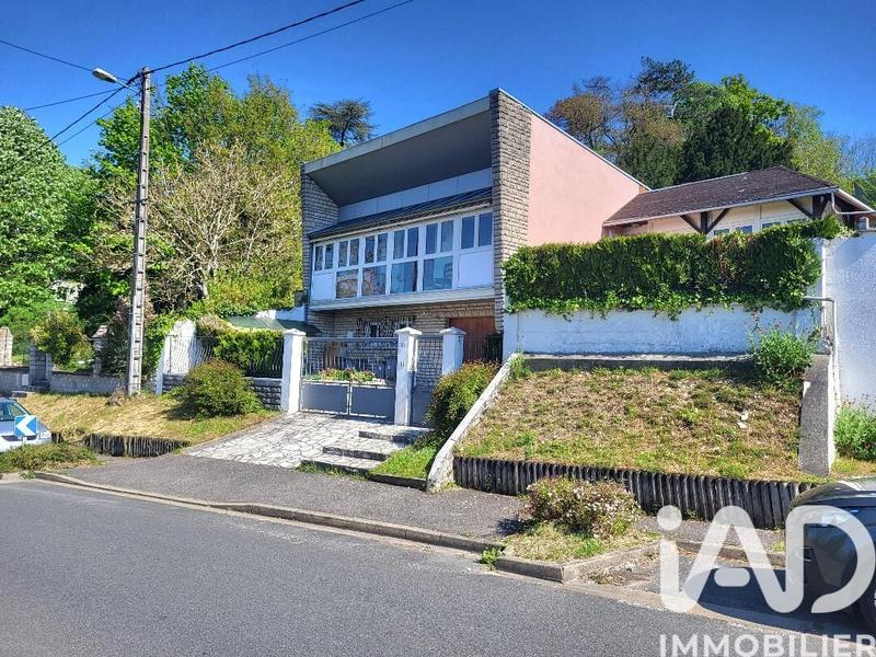 Maison - 95 m² - 5 pièces