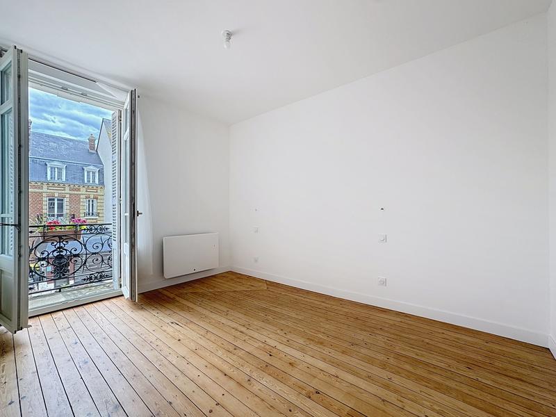 Maison - 141 m² - 7 pièces