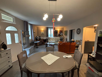 Maison - 140 m² - 5 pièces