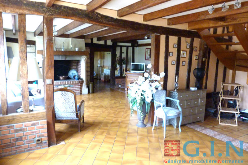 Maison - 205 m² - 10 pièces