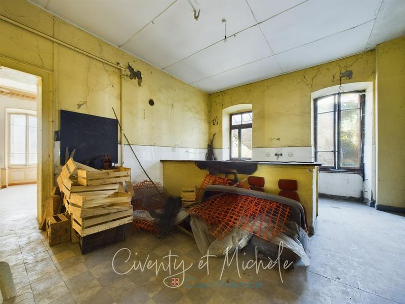 Immeuble - 374 m² - 12 pièces