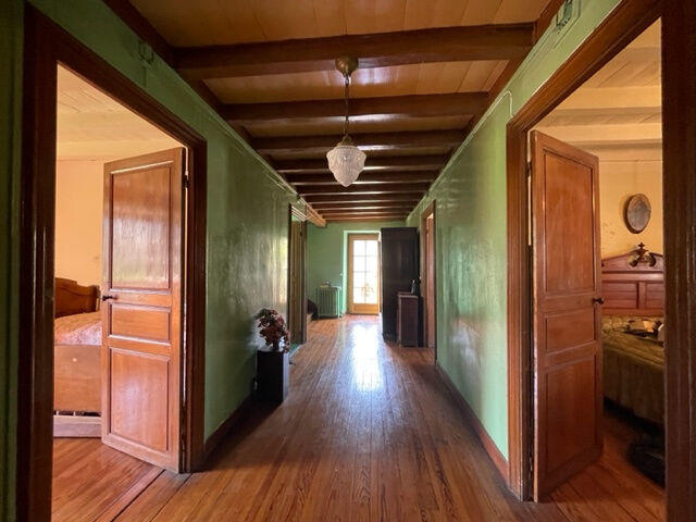 Maison - 185 m² - 8 pièces