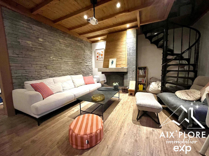 Maison - 96 m² - 4 pièces