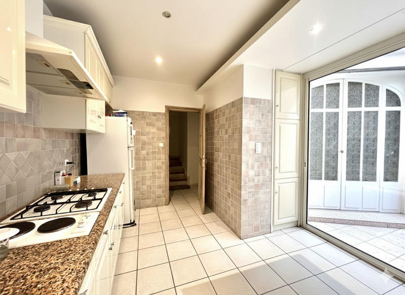 Maison - 178 m² - 7 pièces