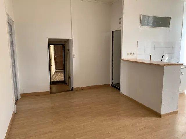 Immeuble - 304 m² - 20 pièces