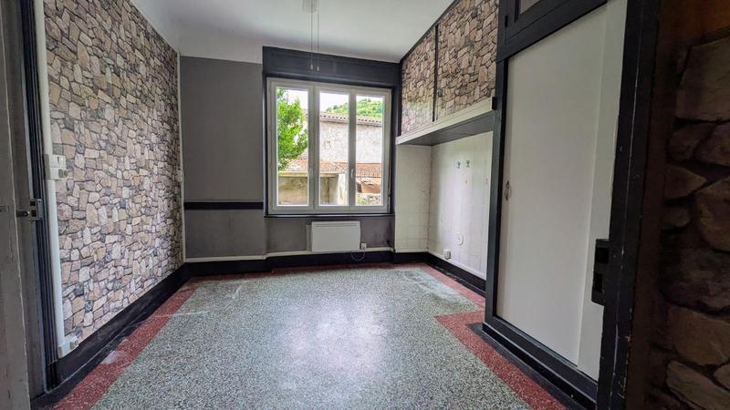 Maison - 208 m² - 5 pièces