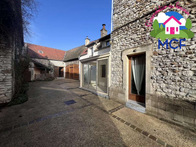 Maison ancienne - 174 m² - 8 pièces