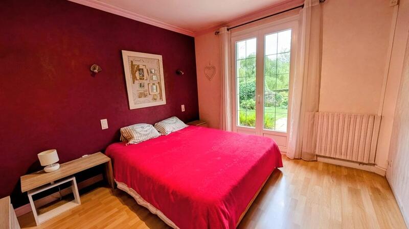 Maison - 184 m² - 9 pièces