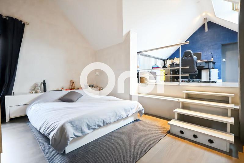 Maison - 243 m² - 5 pièces