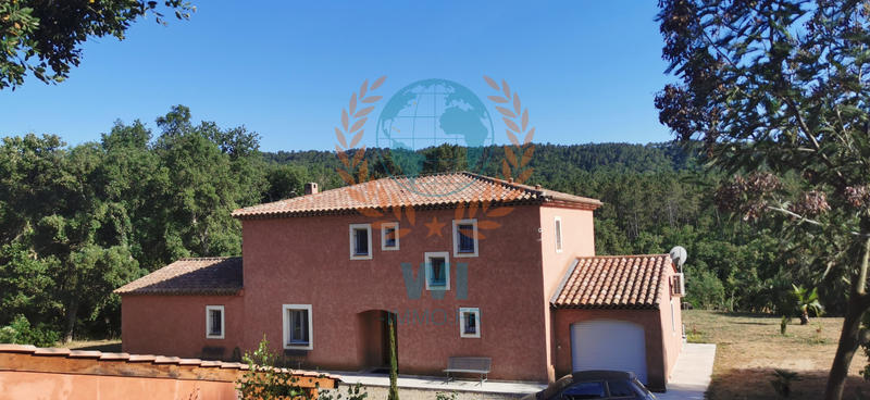 Maison - 206 m² - 6 pièces