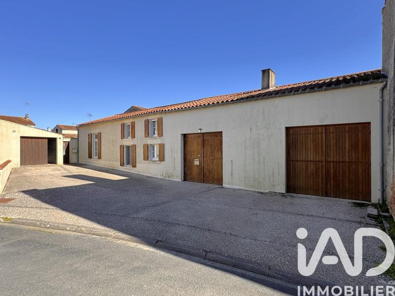 Maison de village - 217 m² - 8 pièces
