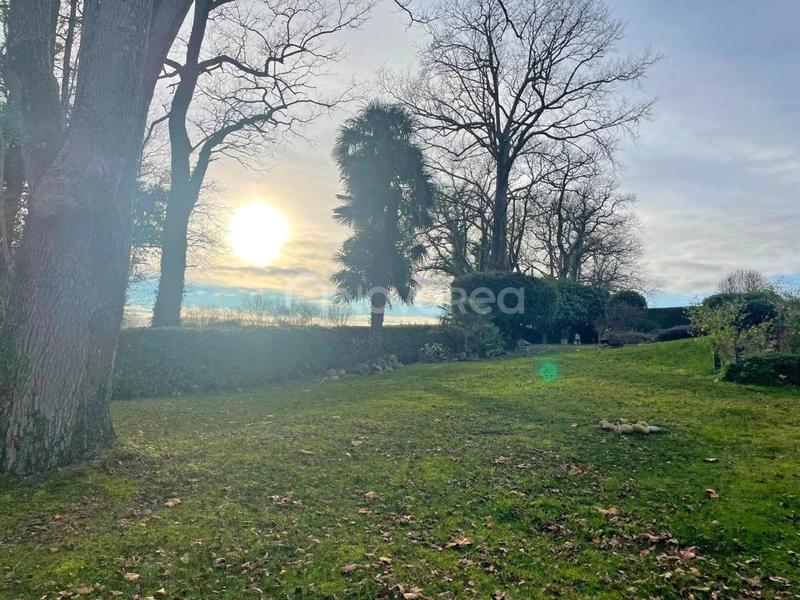 Maison - 225 m² - 6 pièces