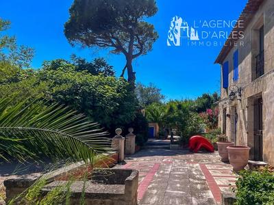 Mas - 309 m² - 12 pièces