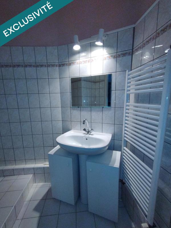 Maison - 203 m² - 9 pièces