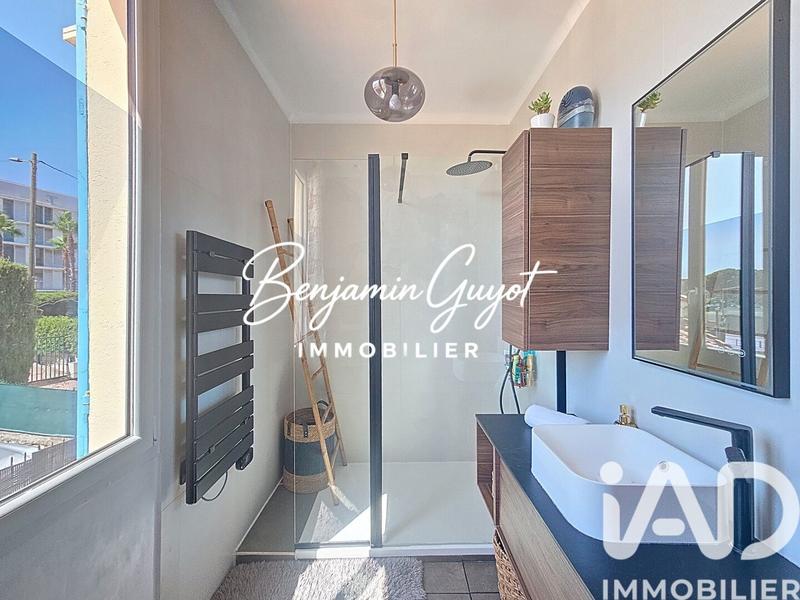 Appartement - 99 m² - 3 pièces