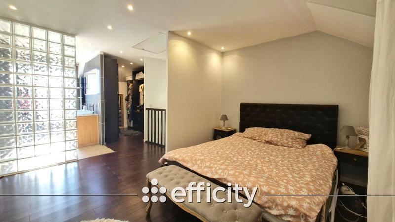 Maison - 92 m² - 4 pièces