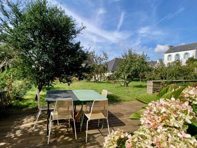 Maison - 218 m² - 7 pièces