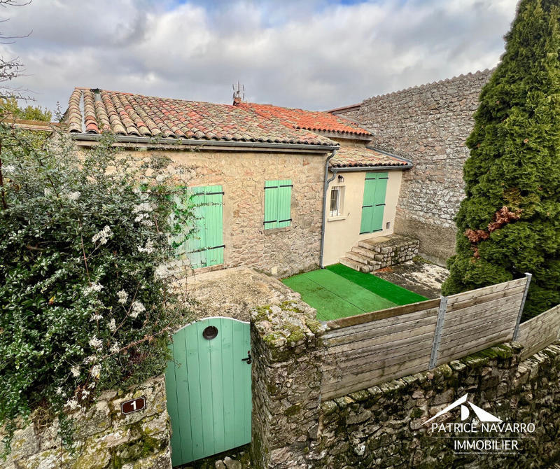 Maison de village - 87 m² - 4 pièces