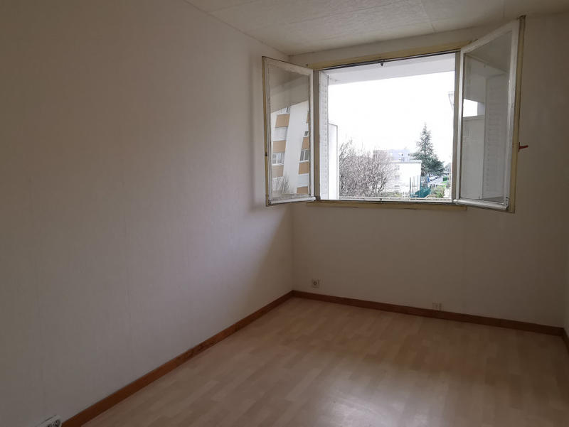 Appartement - 86 m² - 5 pièces