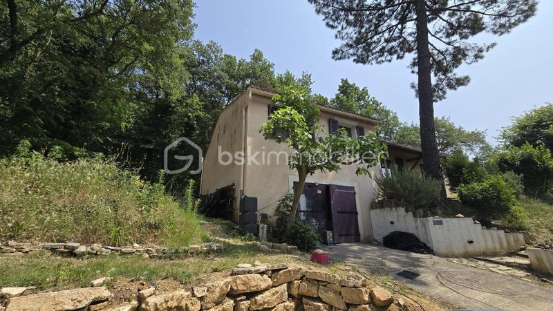 Maison traditionnelle - 136 m² - 5 pièces