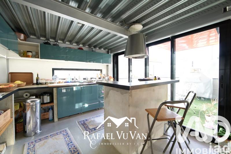 Maison - 215 m² - 7 pièces