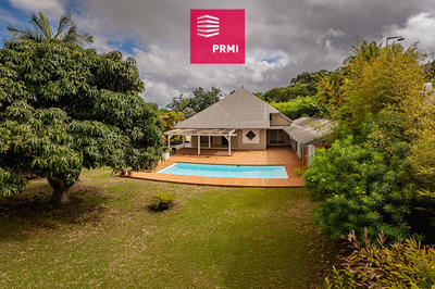 Maison - 220 m² - 5 pièces