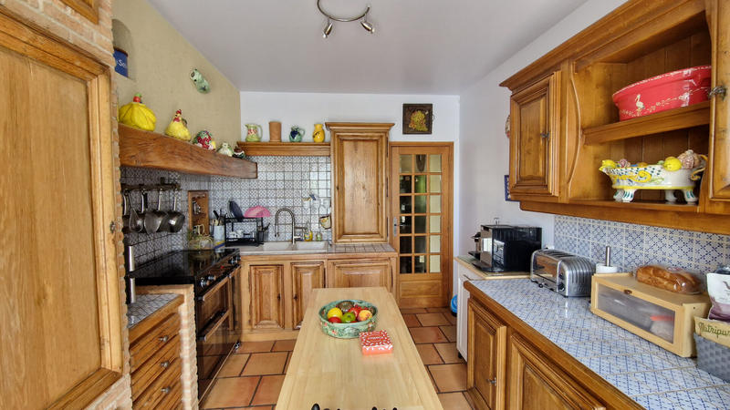 Maison - 209 m² - 7 pièces