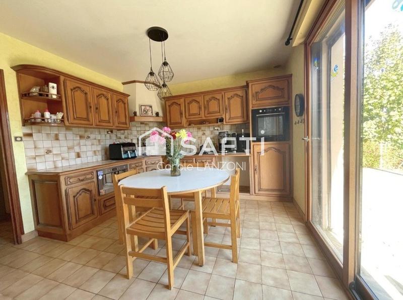 Maison - 138 m² - 7 pièces