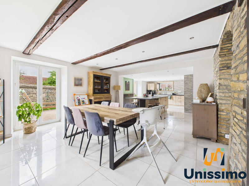 Maison - 170 m² - 7 pièces