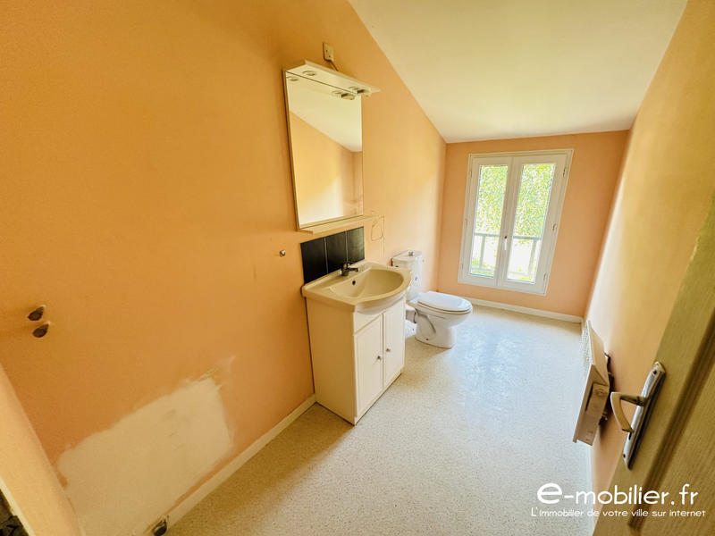 Maison - 261 m² - 9 pièces